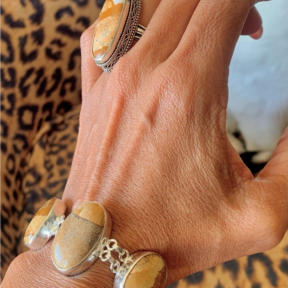 Sold out - Picture 5 of 12